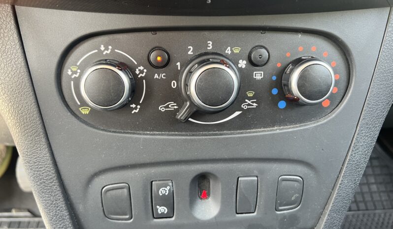LEFT HAND DRIVE 2017 Dacia Sandero Stepway 0.9Tce Petrol Laureate 5 Door SPANISH REGISTERED full